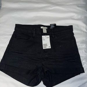 H&M black high waisted shorts